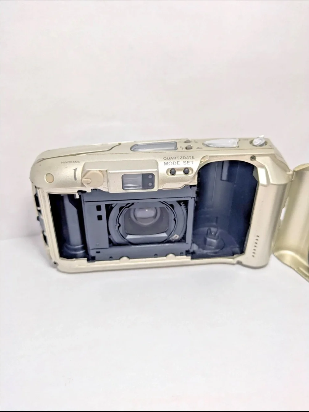 Olympus Stylus Epic Zoom 80 35mm Point & Shoot Quartzdate Camera Working